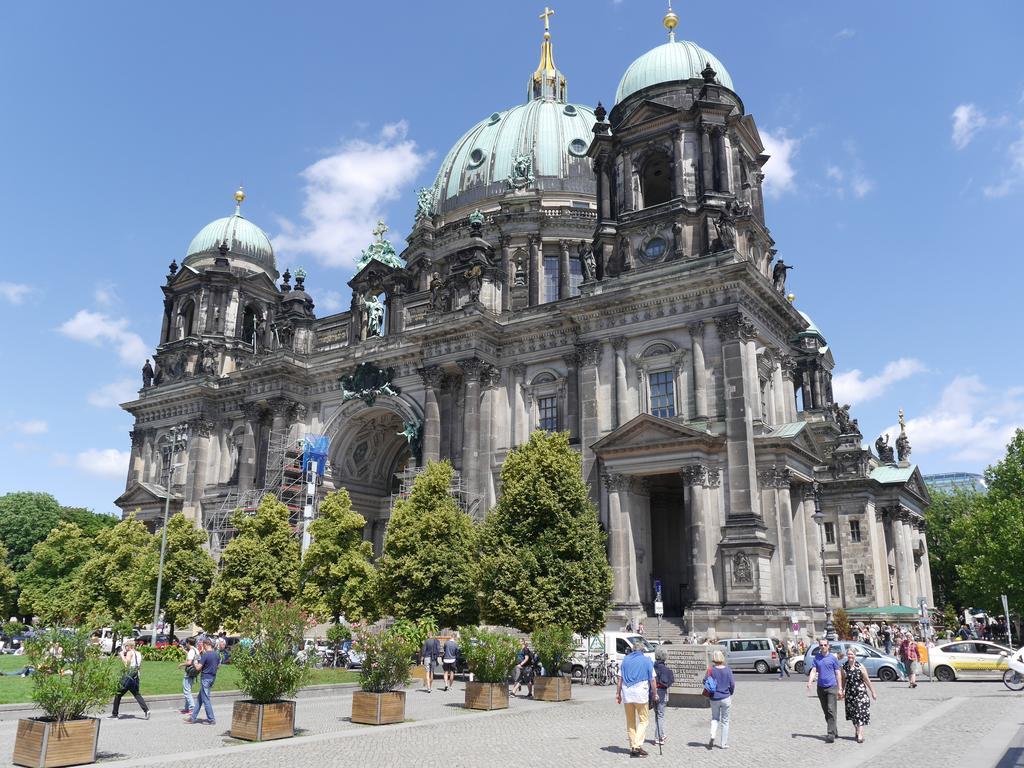 Fidelis 24 * Berlino